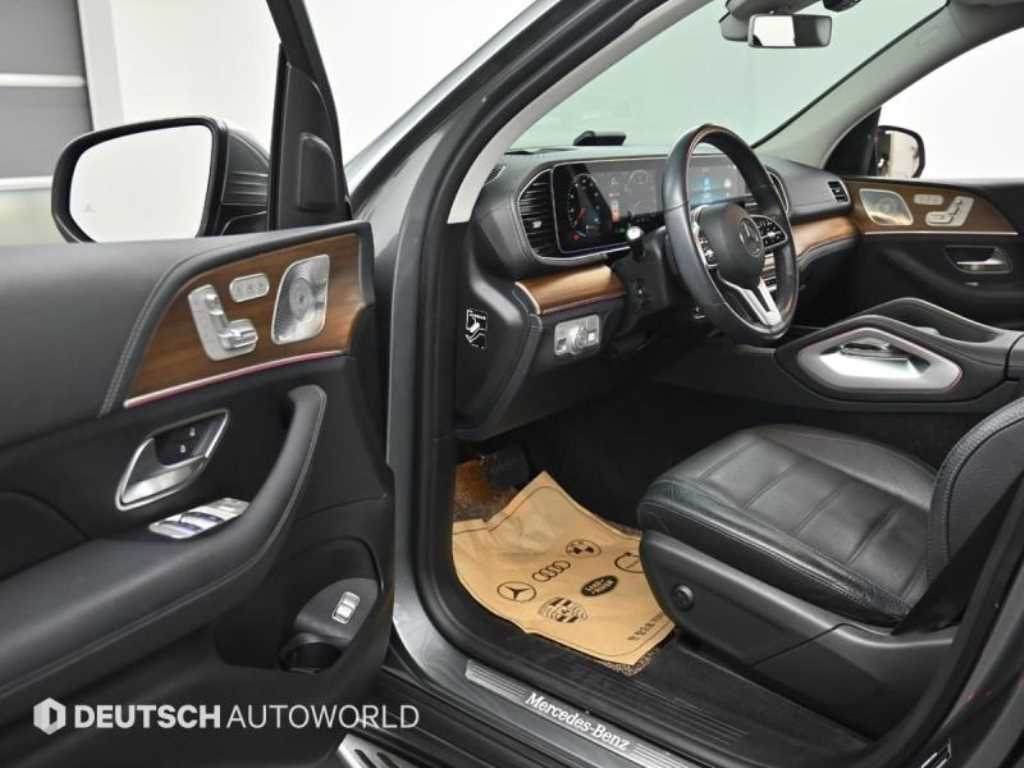 Mercedes Benz GLE Class - Vista 10