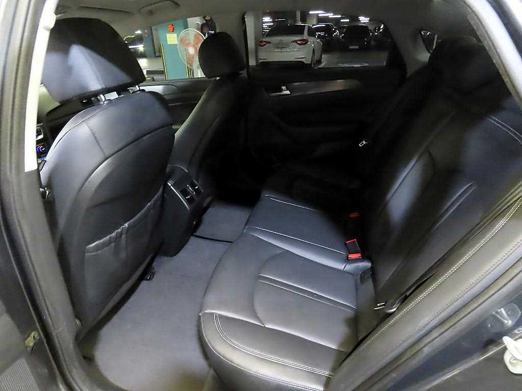 HYUNDAI Sonata - Vista 7