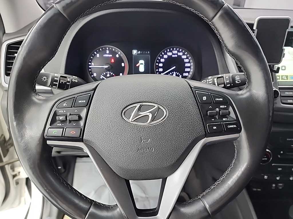 HYUNDAI Tucson - Vista 9