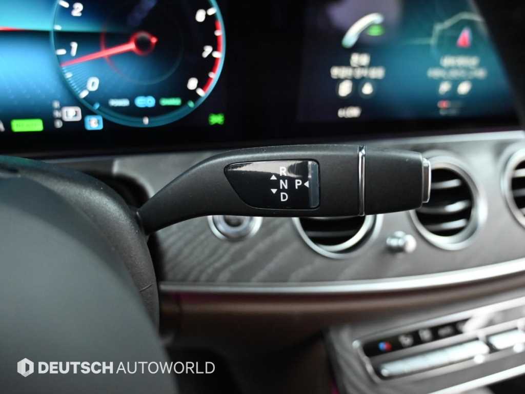 Mercedes Benz E class - Vista 9