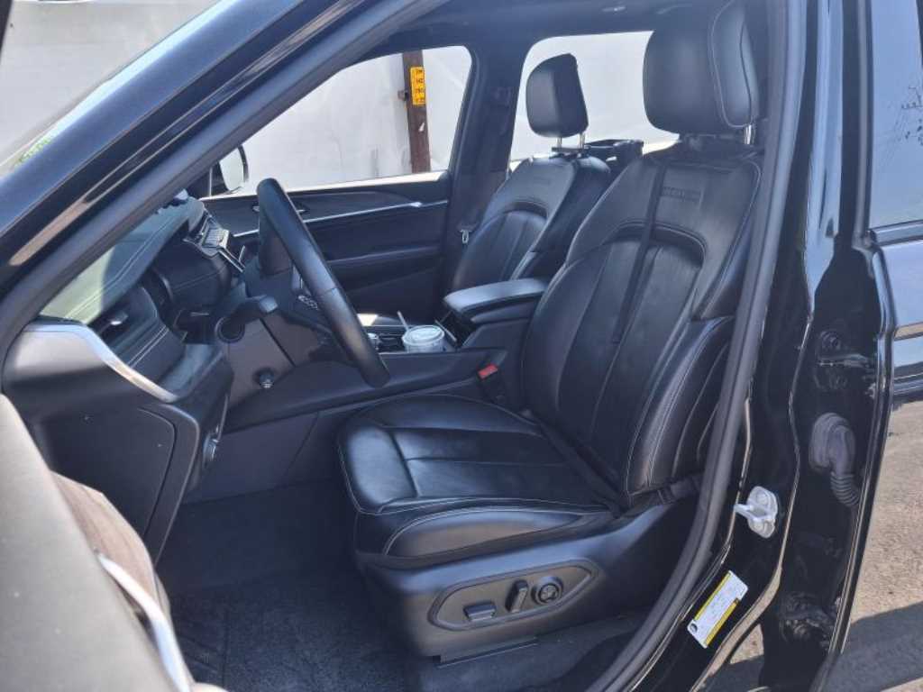 Jeep Cherokee - Vista 8