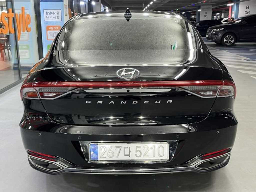 HYUNDAI Grandeur - Vista 5