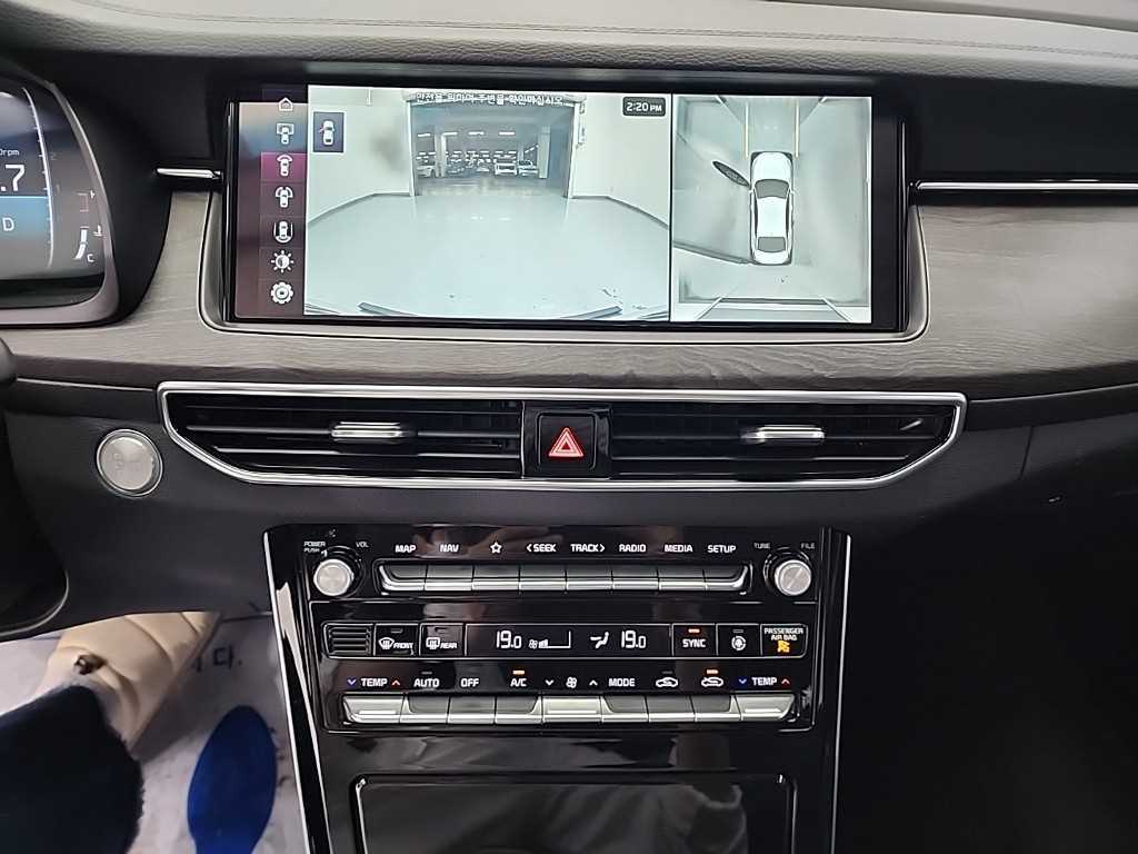 KIA K7 - Vista 10