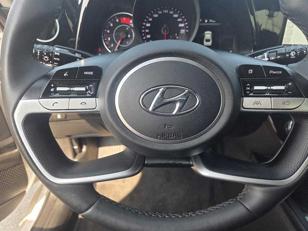 HYUNDAI Avante - Vista 8