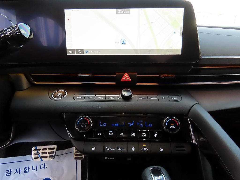 HYUNDAI Avante - Vista 12