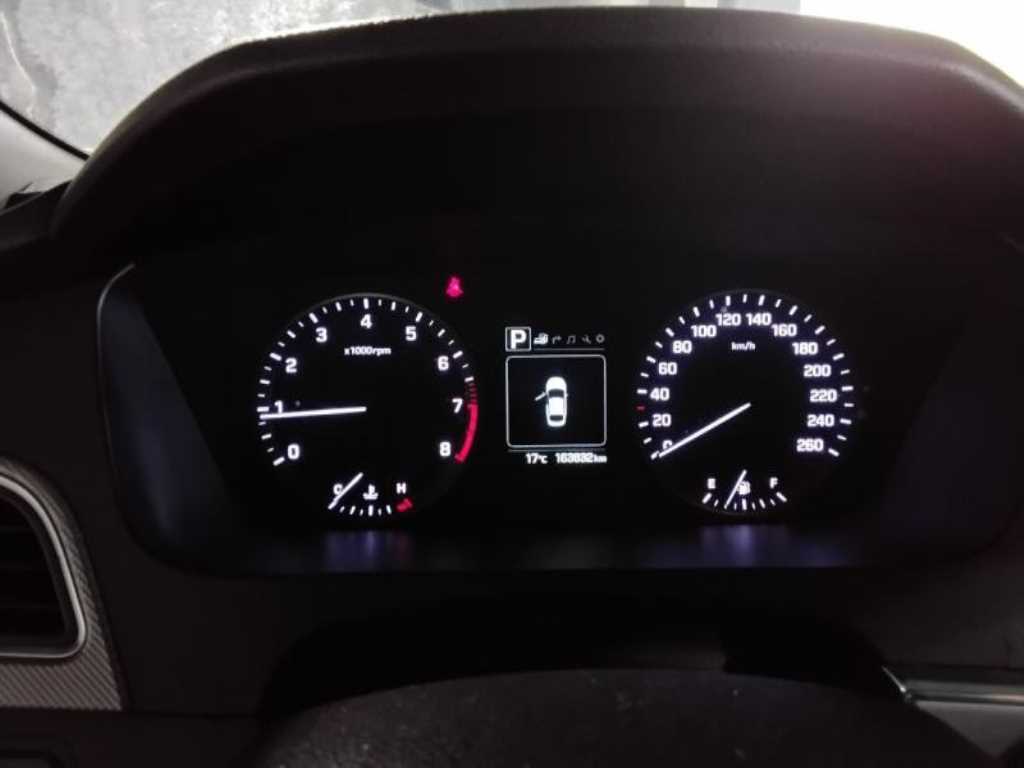 HYUNDAI Sonata - Vista 2