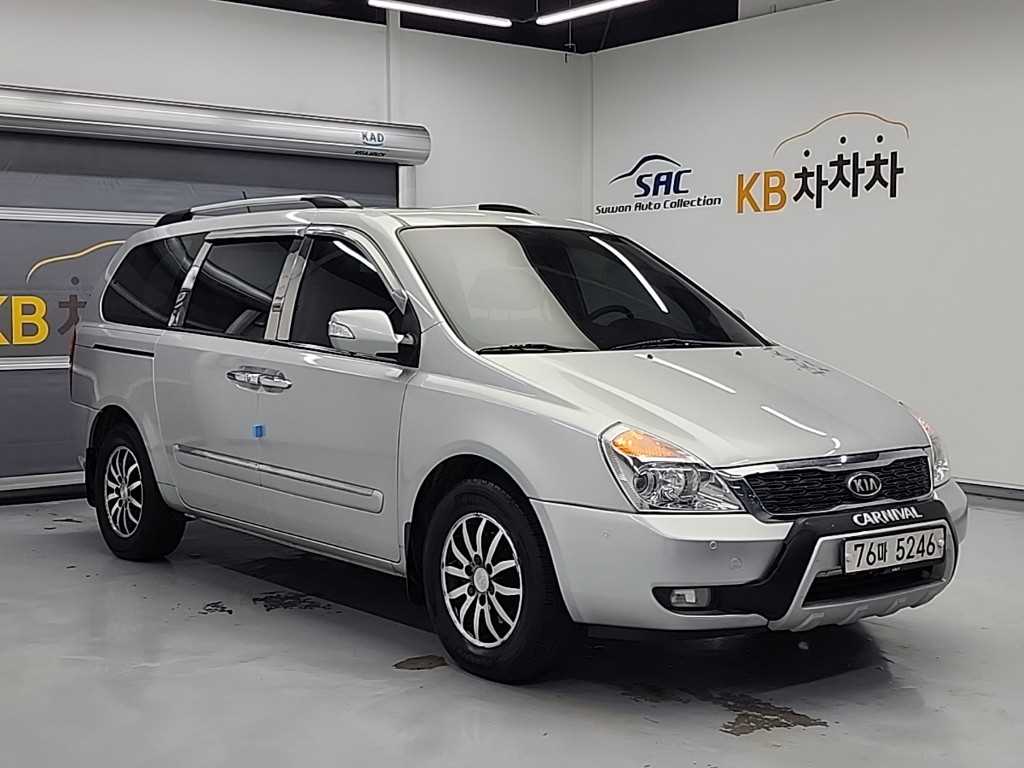 KIA Carnival - Vista 4