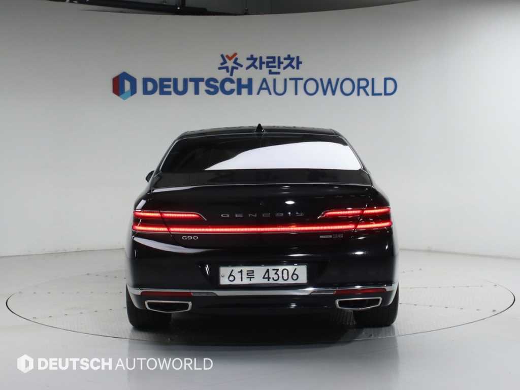 Genesis G90 - Vista 4