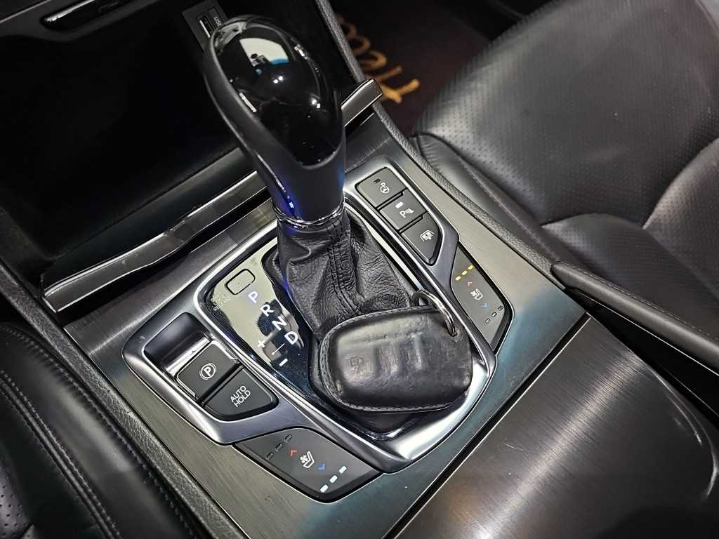 HYUNDAI Grandeur - Vista 8