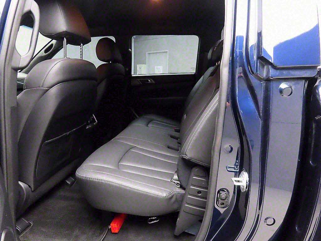 Ssangyong Rexton - Vista 6
