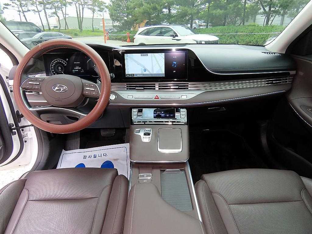 HYUNDAI Grandeur - Vista 7