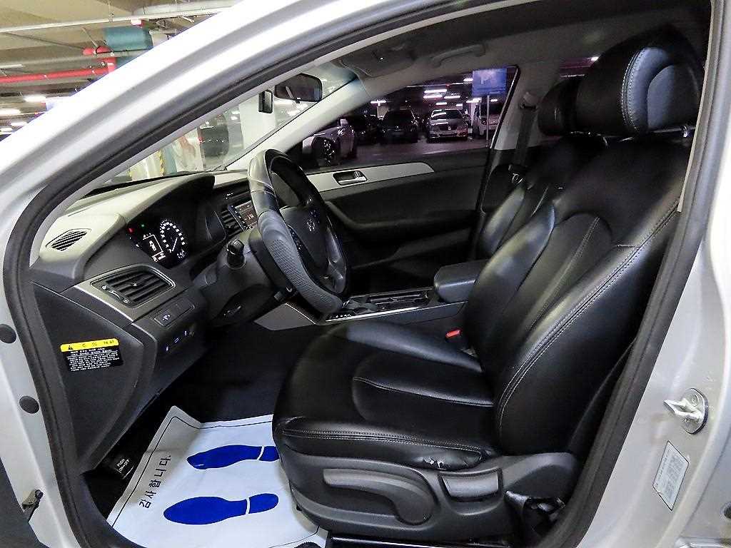 HYUNDAI Sonata - Vista 6