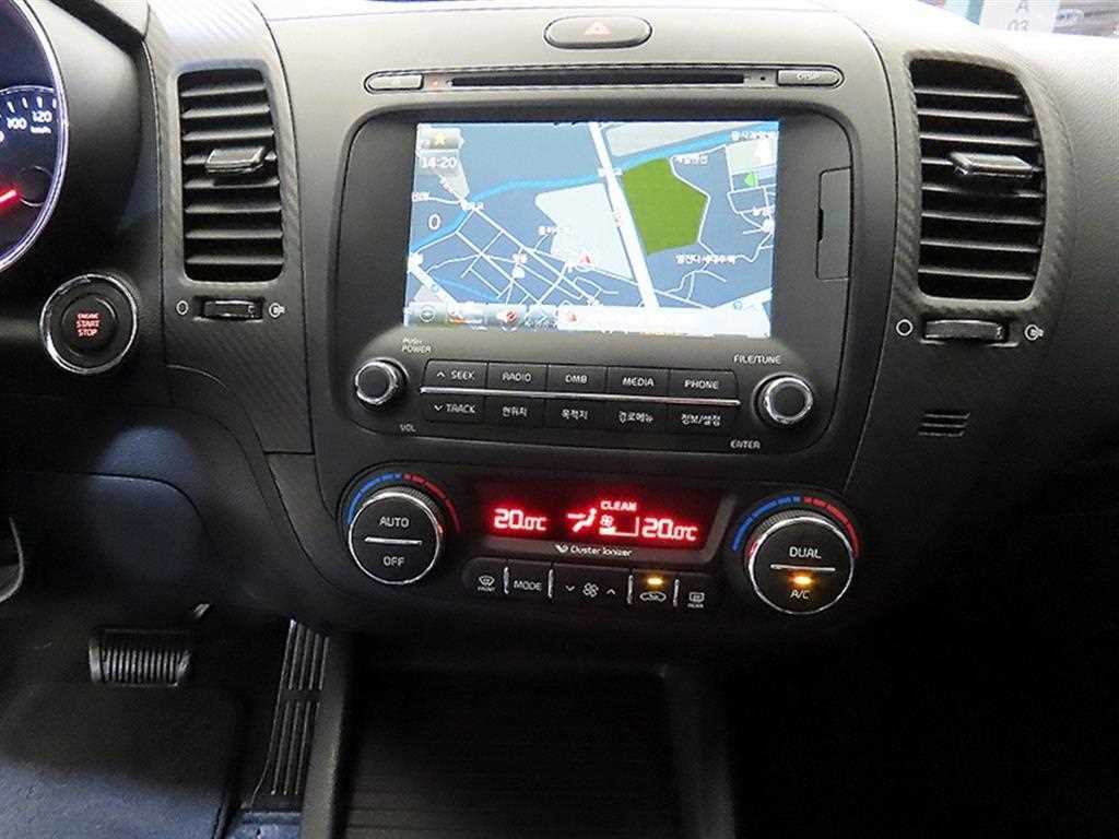 KIA K3 - Vista 11