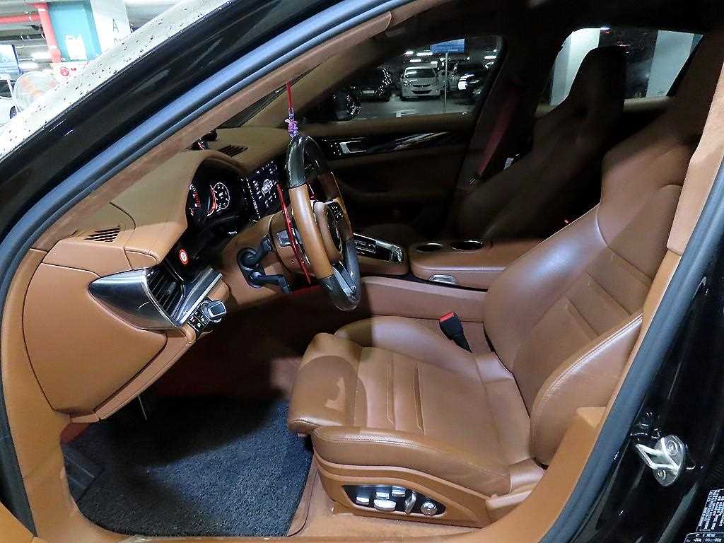 Porsche Panamera - Vista 6
