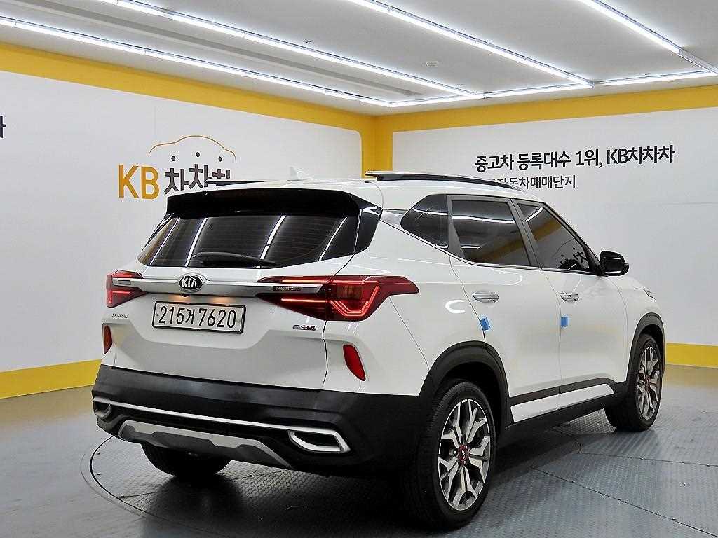 KIA Seltos - Vista 4