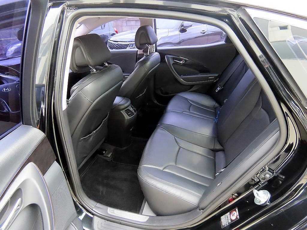 HYUNDAI Grandeur - Vista 6
