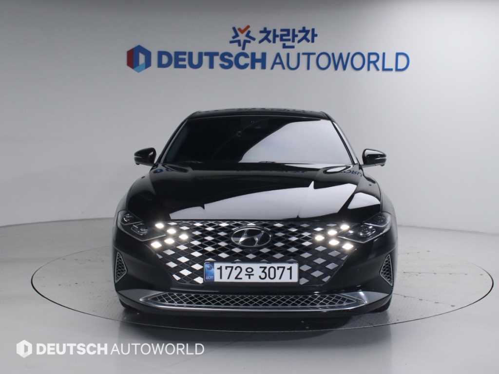 HYUNDAI Grandeur - Vista 3