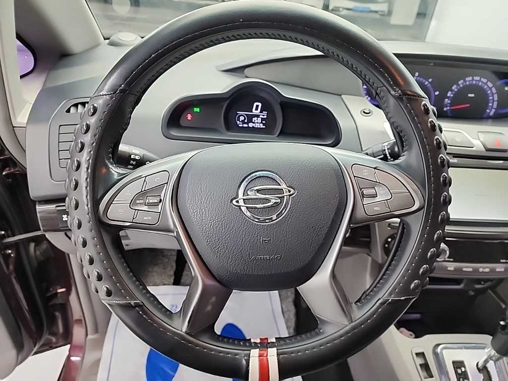 Ssangyong Korando - Vista 9