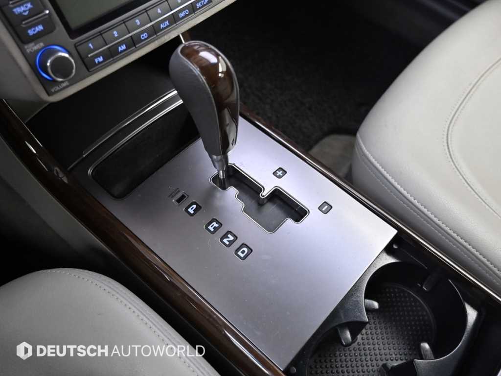 HYUNDAI Grandeur - Vista 9