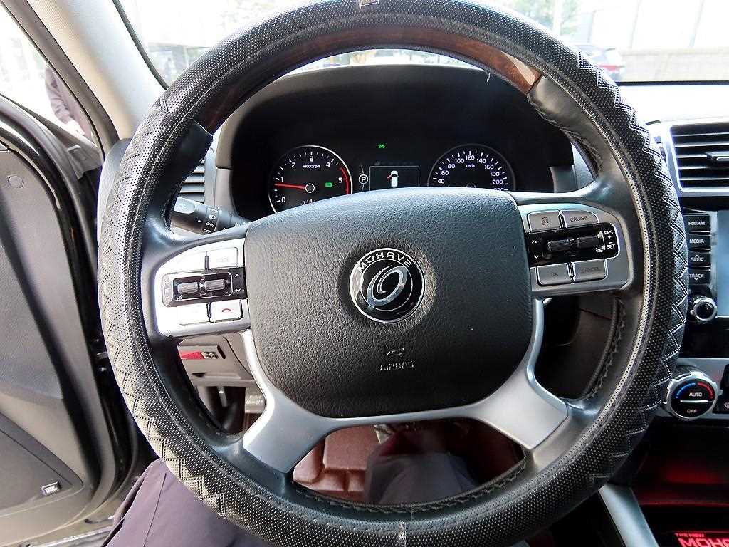 KIA Mohave - Vista 8
