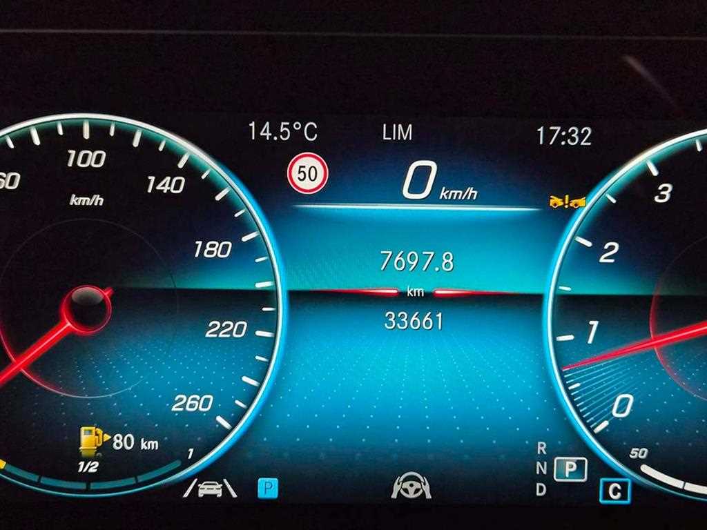 Mercedes Benz E class - Vista 9