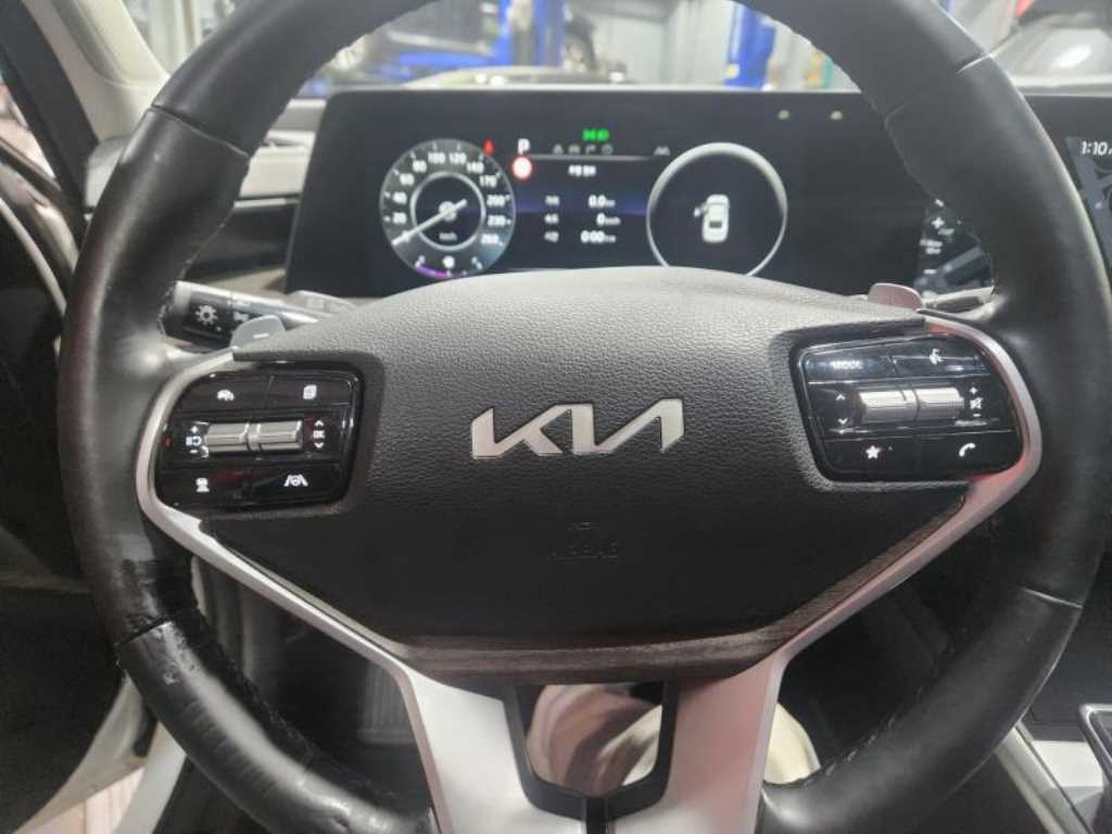 KIA K8 - Vista 4