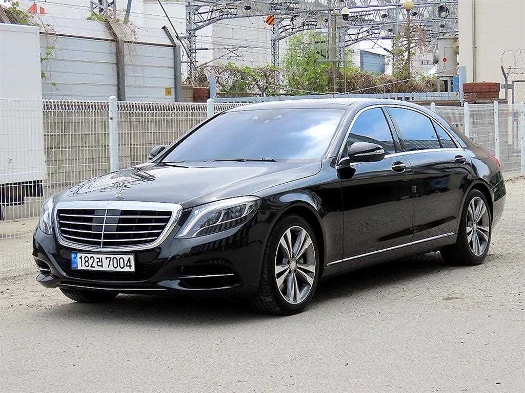 Mercedes Benz S Class - Vista 3