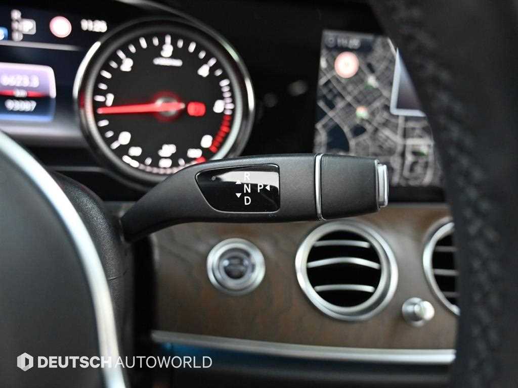 Mercedes Benz E class - Vista 9