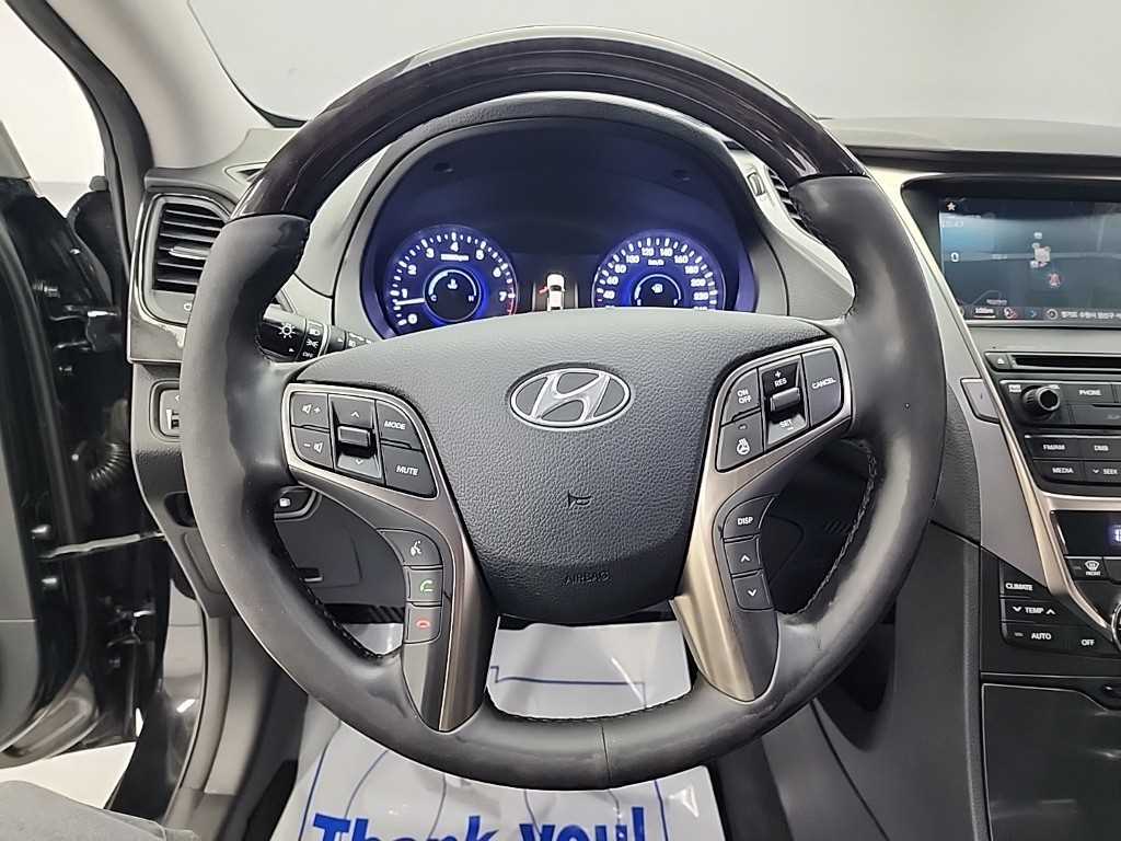 HYUNDAI Grandeur - Vista 9