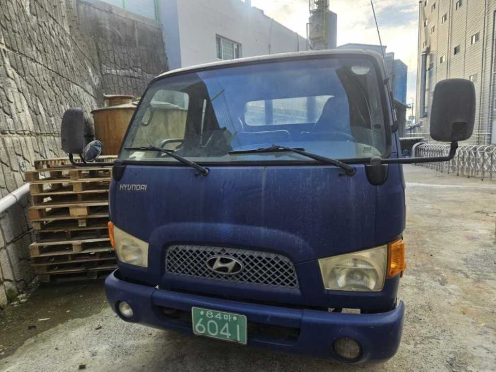 medium and large cargo Cargo 2006 Azul - Importación desde Corea - HF Imports Iquique - Foto 1