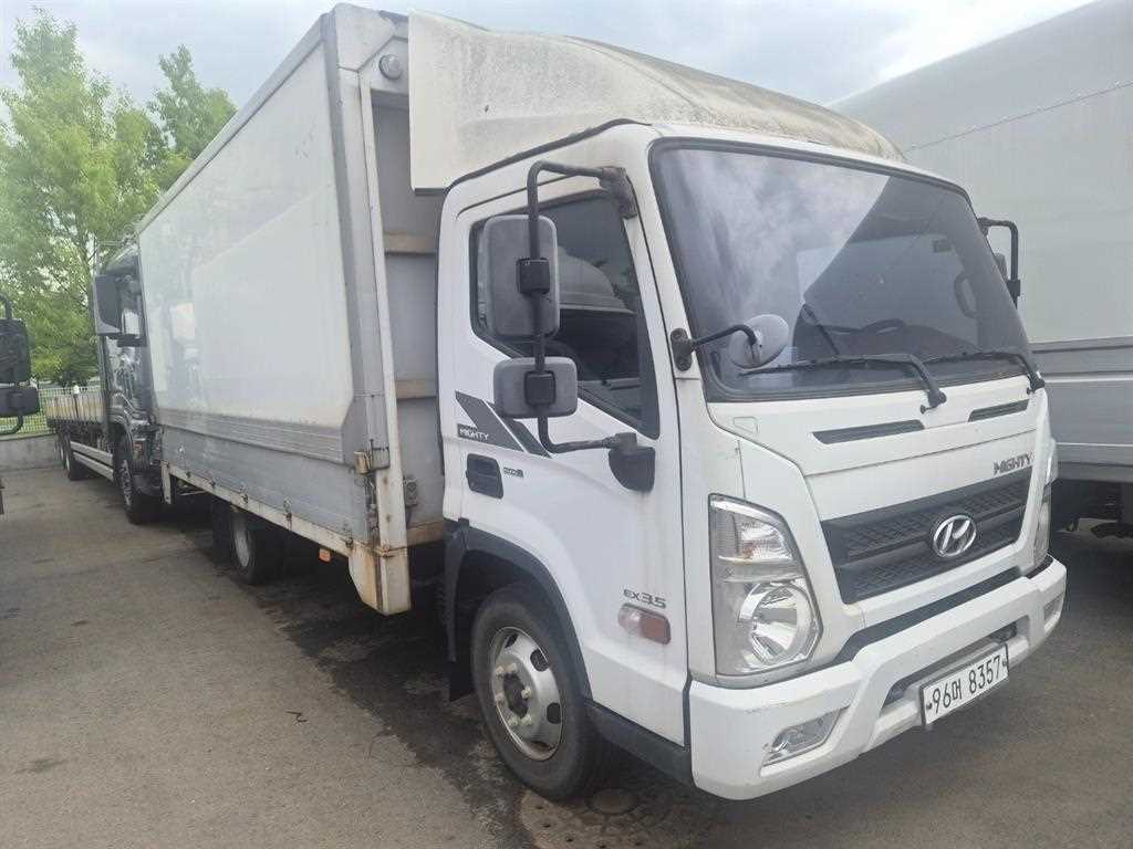 medium and large cargo truck - Vista 3