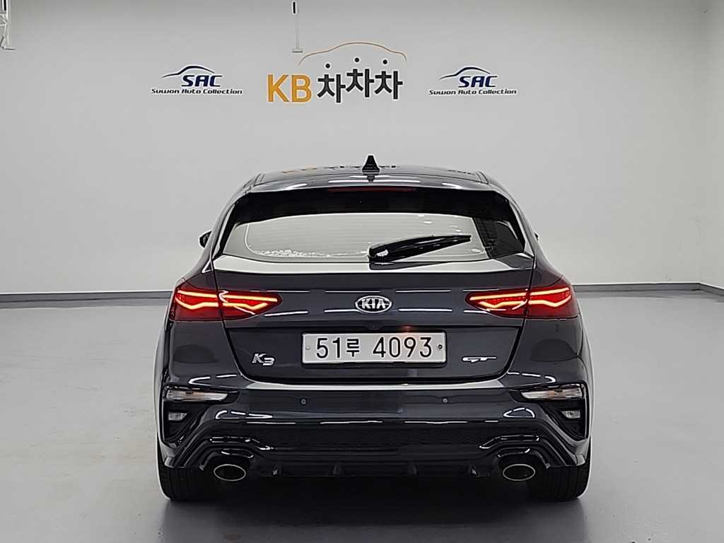 KIA K3 - Vista 3