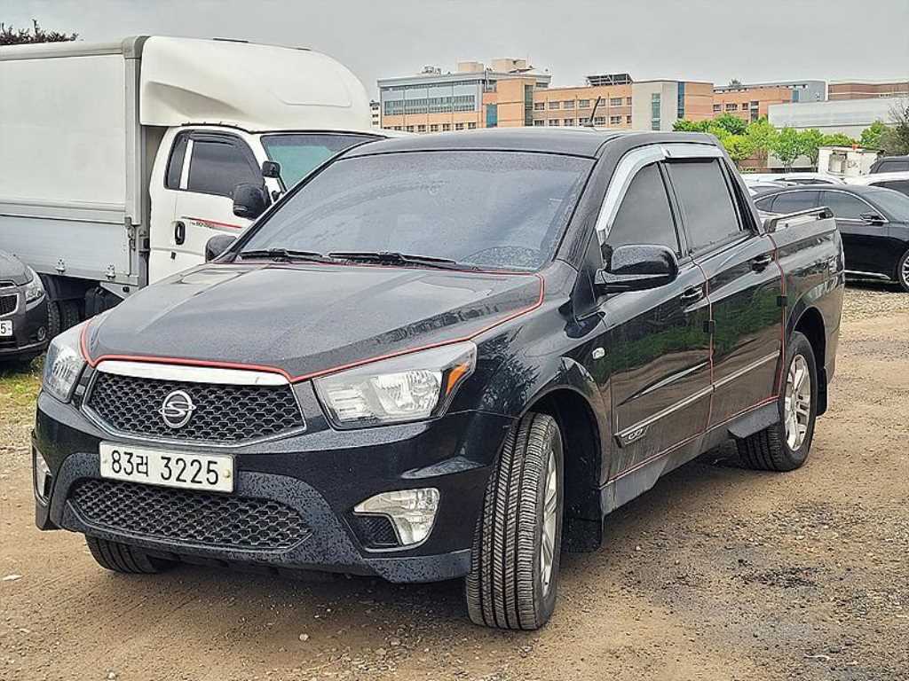 Ssangyong Korando 2012 Negro - Importación desde Corea - HF Imports Iquique - Foto 1