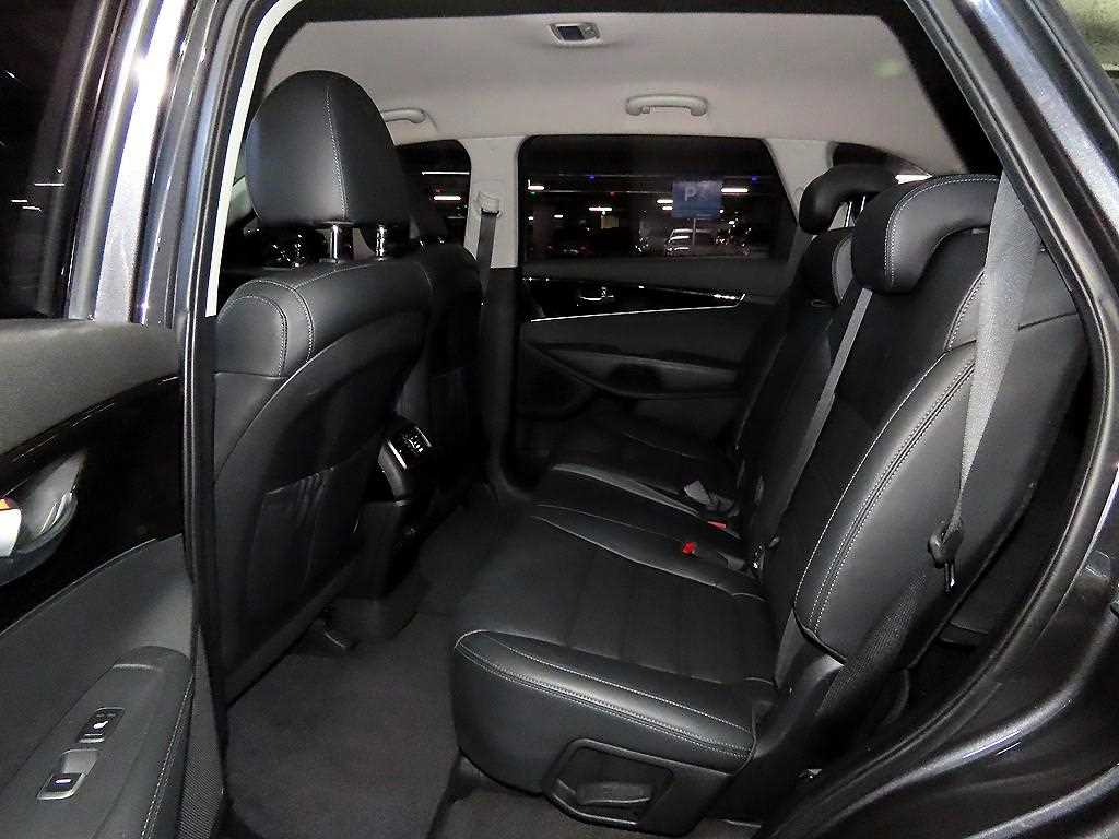 KIA Sorento - Vista 7