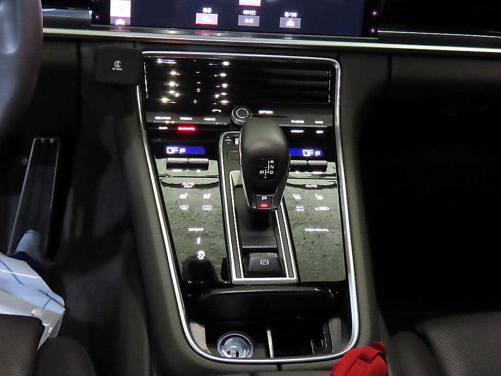Porsche Panamera - Vista 12