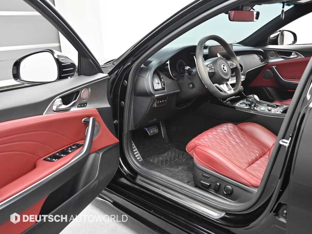 KIA Stinger - Vista 10