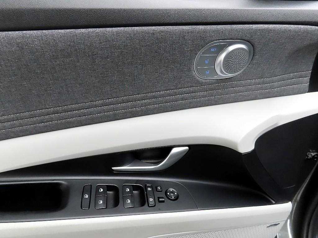 HYUNDAI Avante - Vista 11