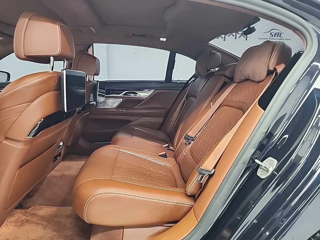 BMW 7 Series - Vista 12