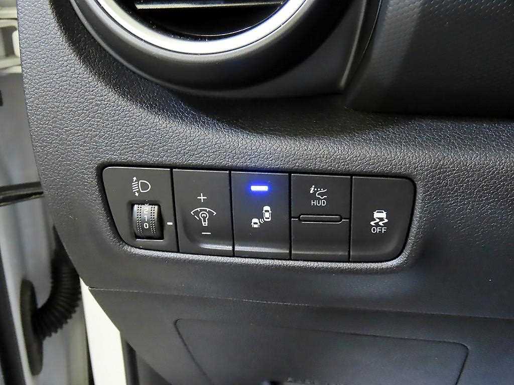 HYUNDAI Kona 2018 Blanco - Importación desde Corea - HF Imports Iquique - Foto 17