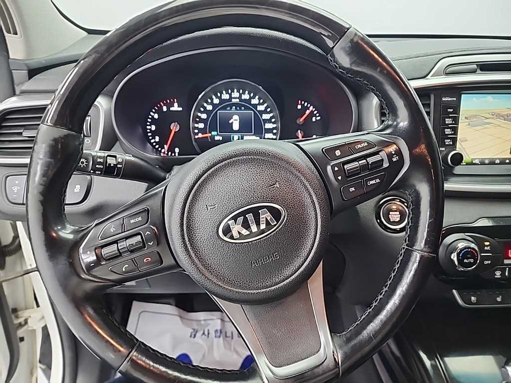 KIA Sorento - Vista 9