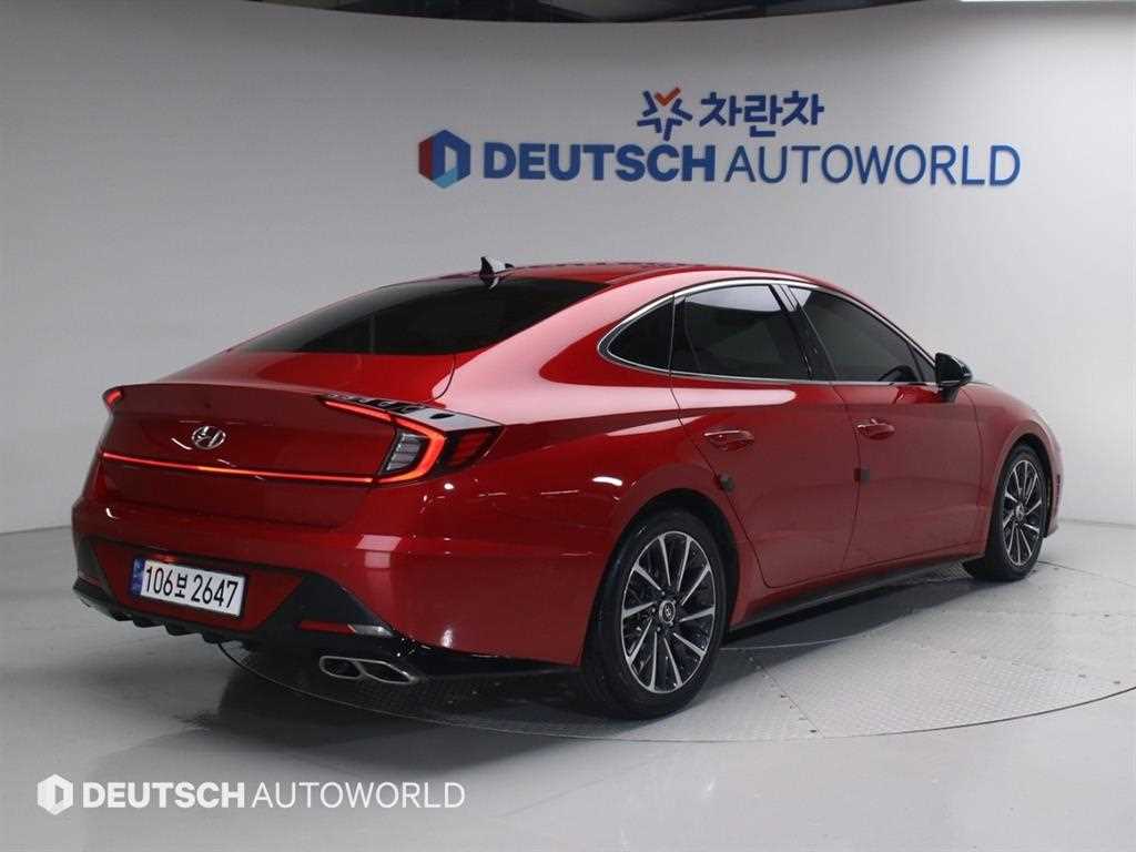 HYUNDAI Sonata - Vista 2