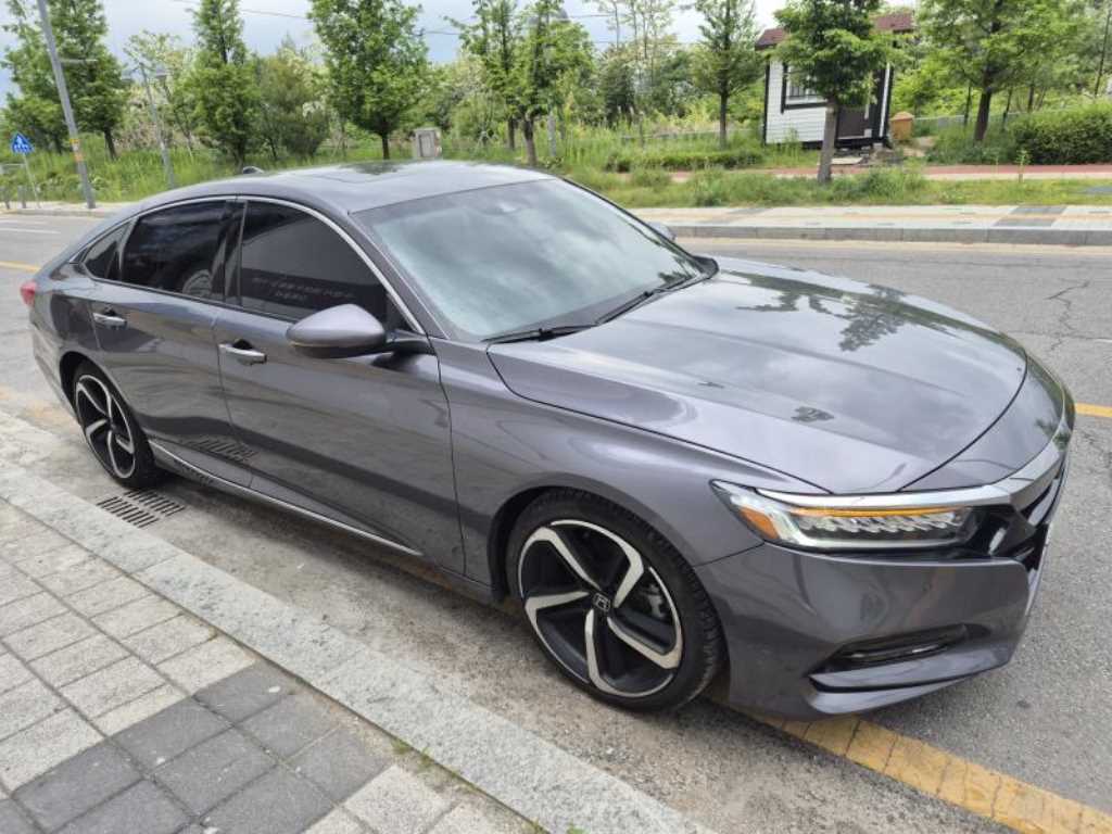 Honda Accord - Vista 2