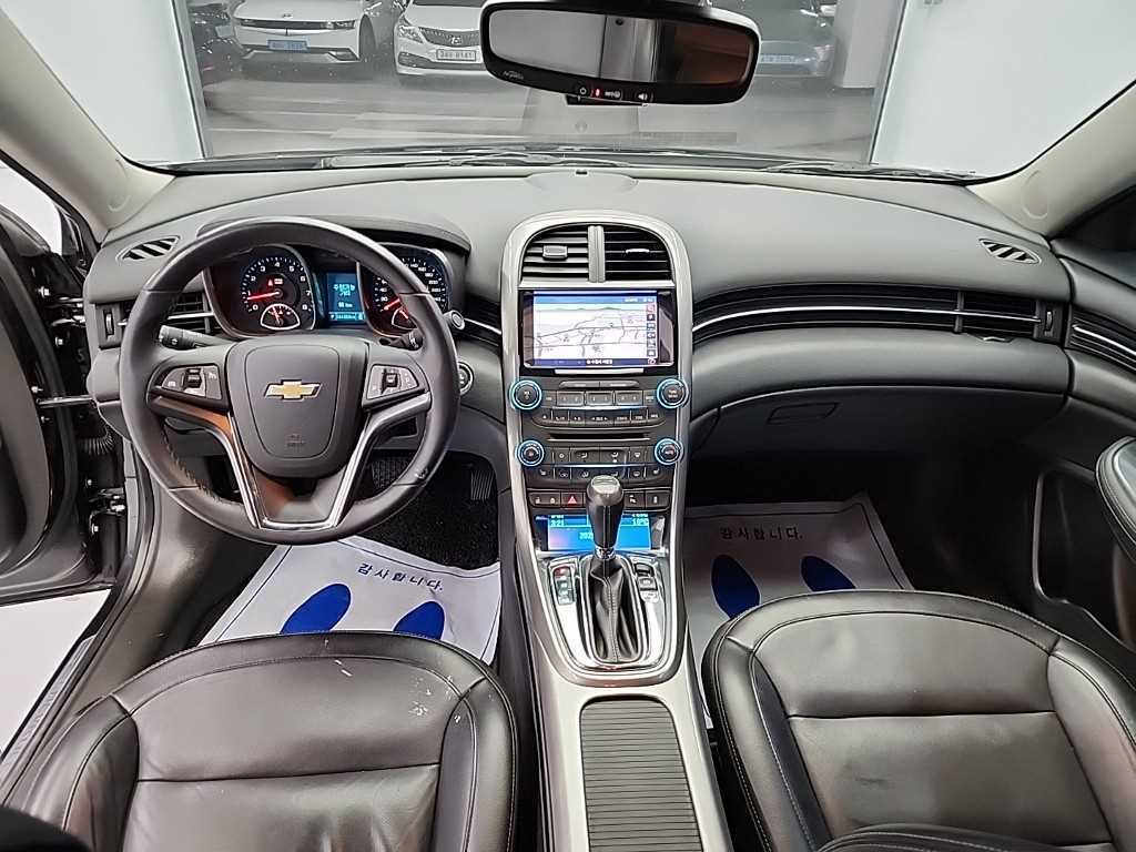 Chevrolet Malibu - Vista 7