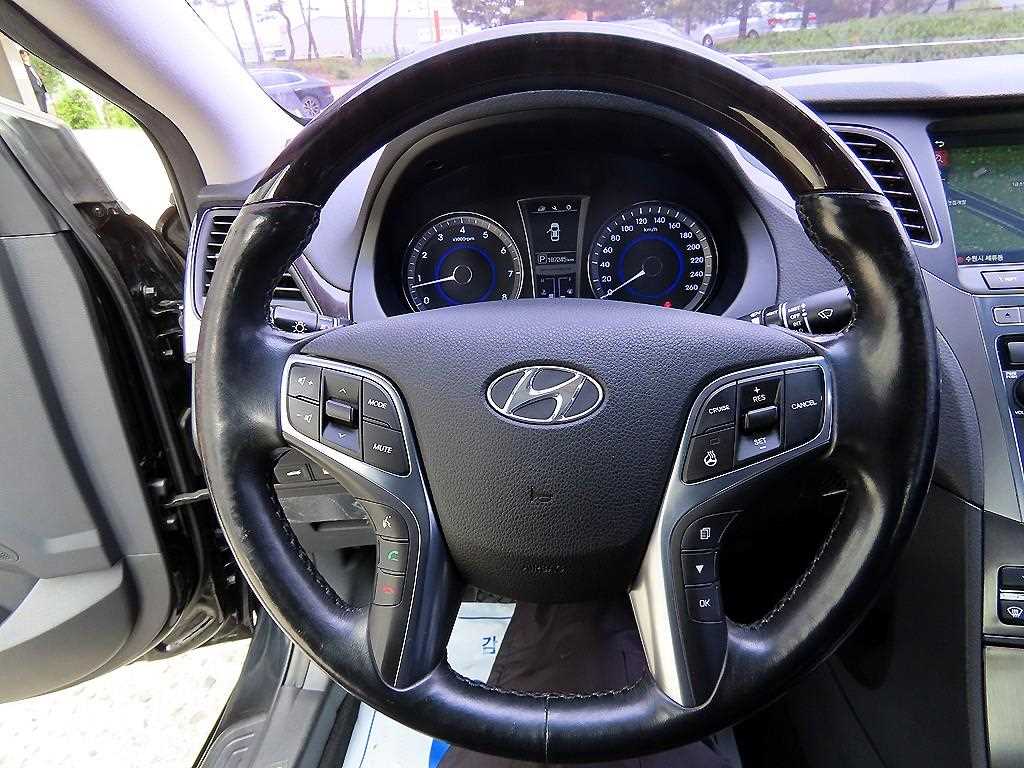 HYUNDAI Grandeur - Vista 8