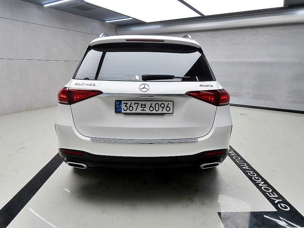 Mercedes Benz GLE Class - Vista 3