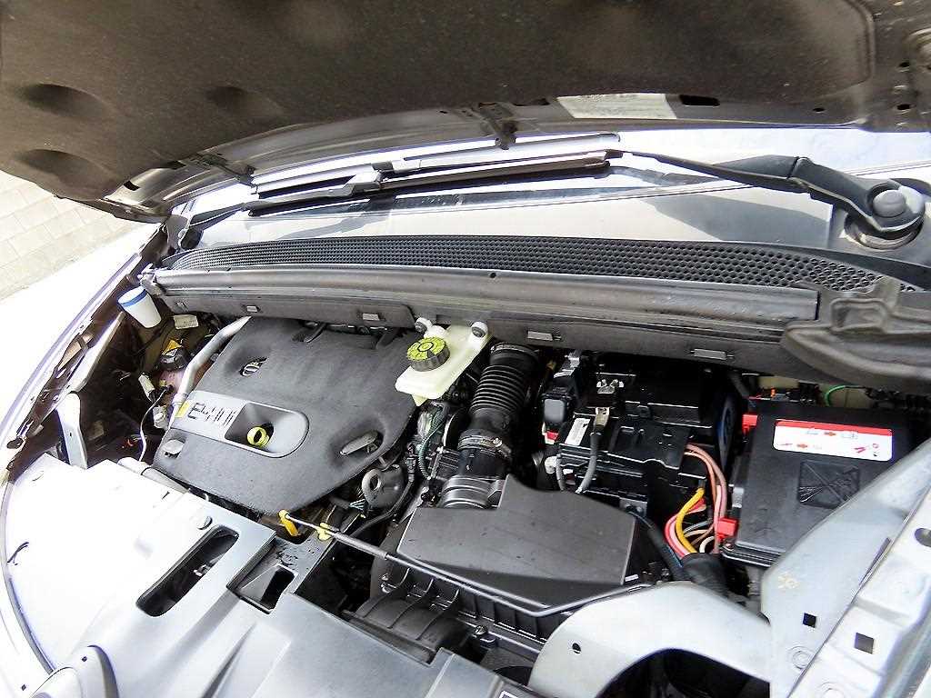 Citroen C4 2015 Gris - Importación desde Corea - HF Imports Iquique - Foto 19