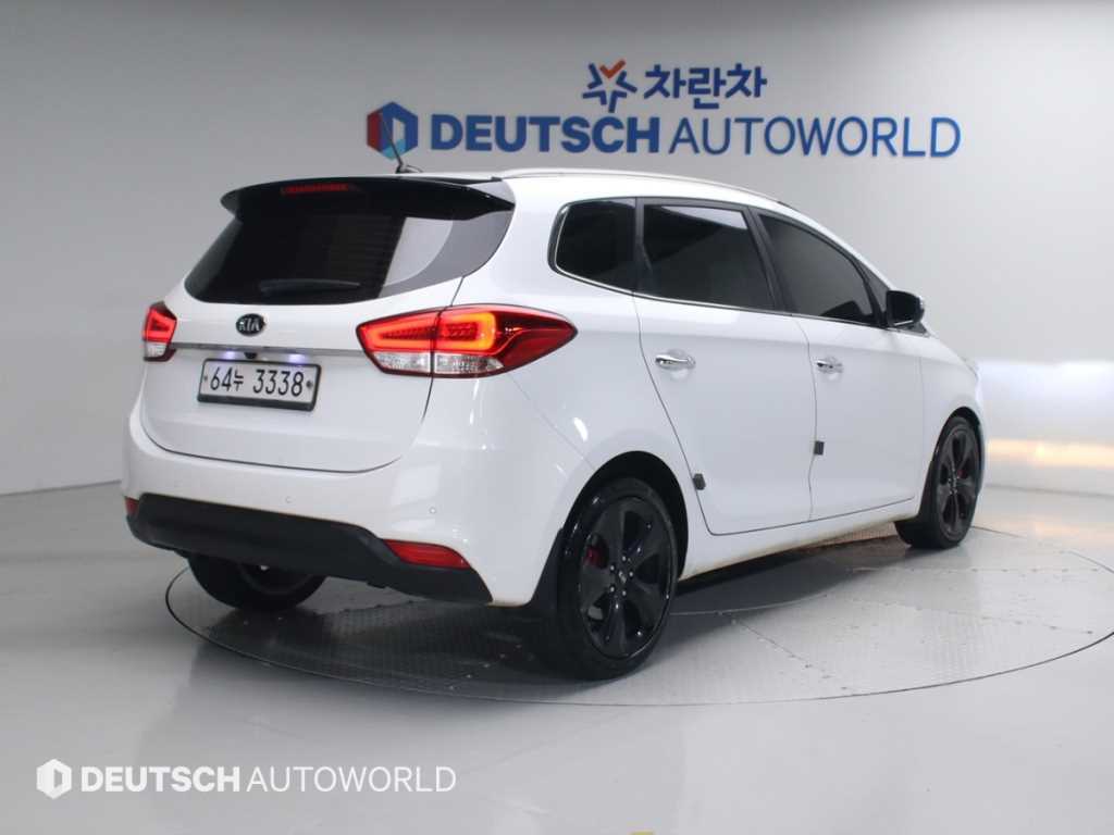 KIA Carens - Vista 2