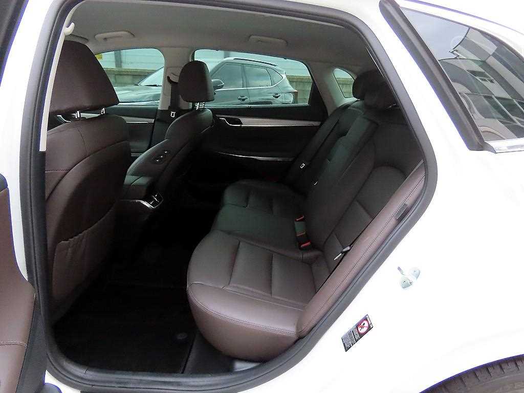 HYUNDAI Grandeur - Vista 6