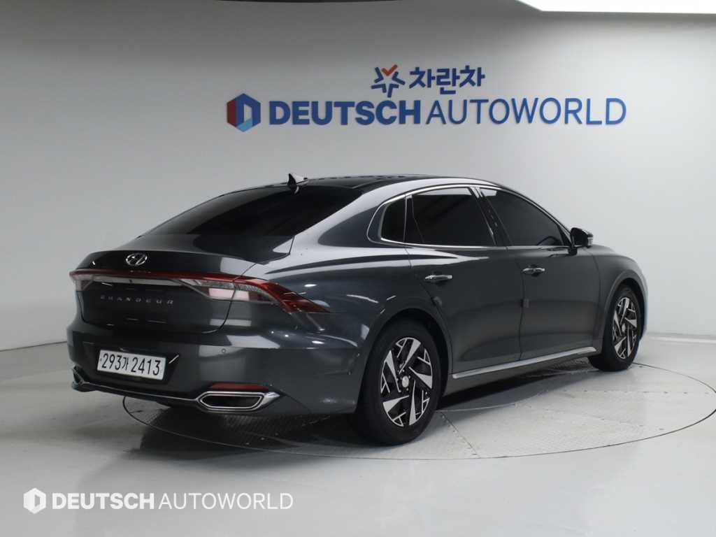 HYUNDAI Grandeur - Vista 2
