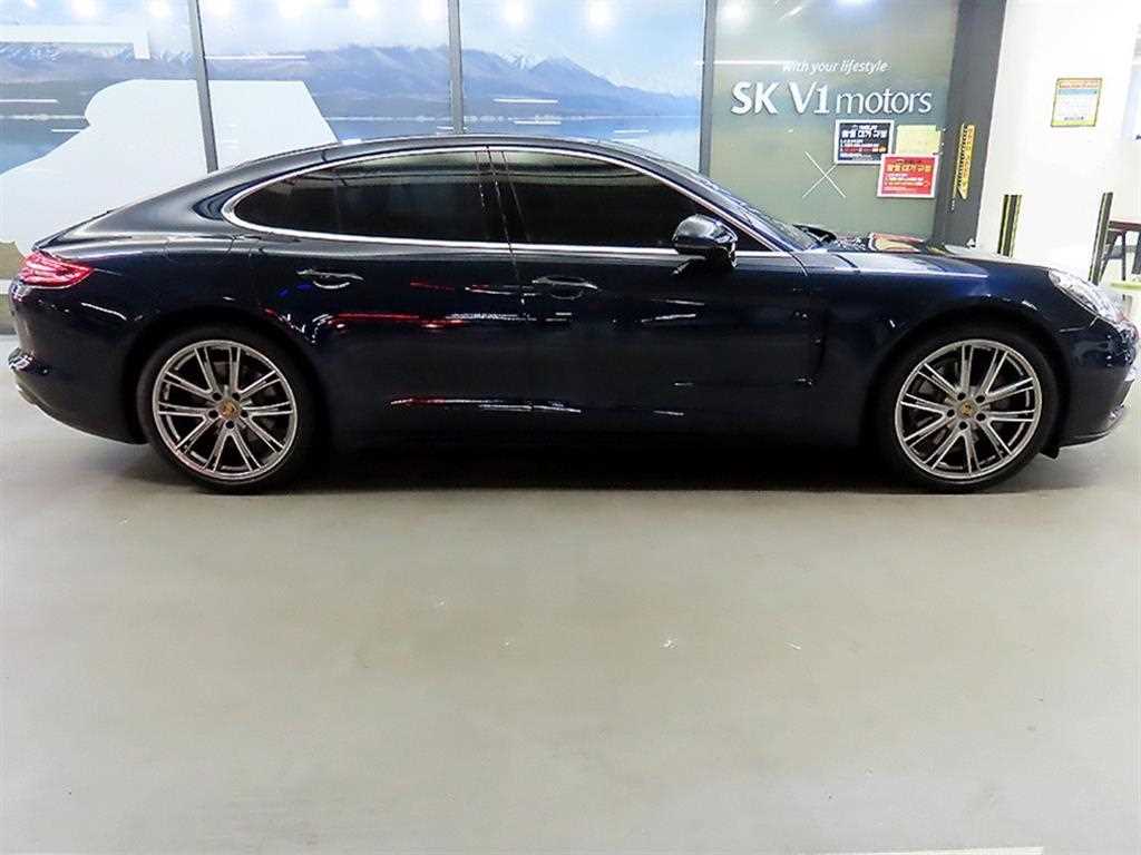 Porsche Panamera - Vista 3